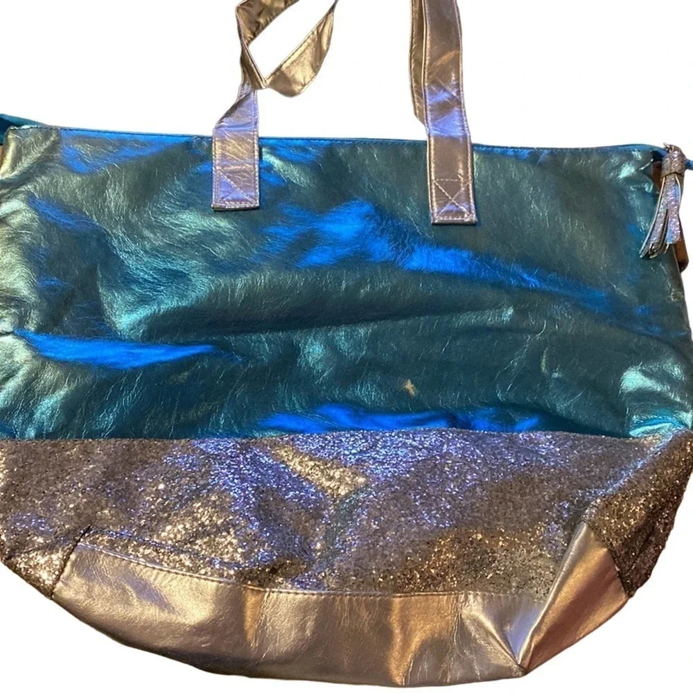NWOT Justice Initial “C” Beach Bag Metallic Blue & Silver Sparkle W/ Zipper